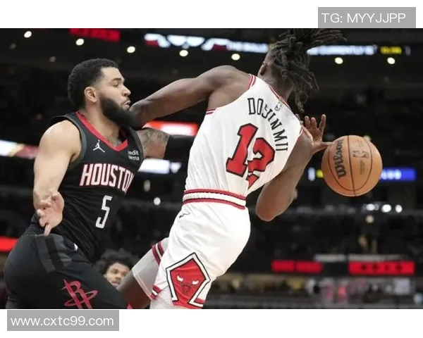 2006年火箭与公牛的激烈对决回顾及精彩瞬间分析