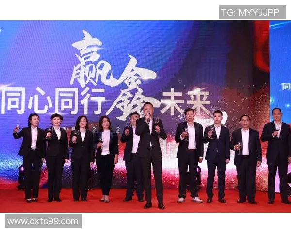 阿迪达斯篮球明星齐聚一堂展现激情与荣耀的精彩瞬间大合照